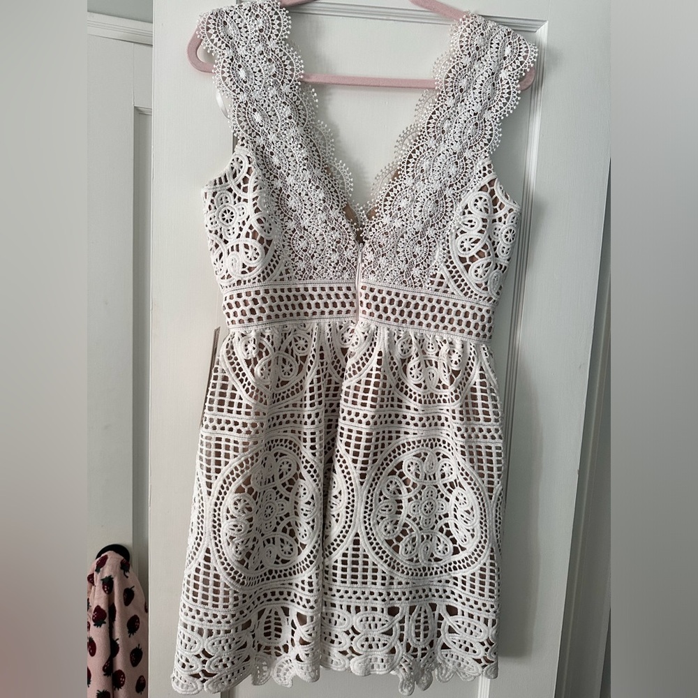 BHLDN never worn white lace mini dress - Picture 2 of 3
